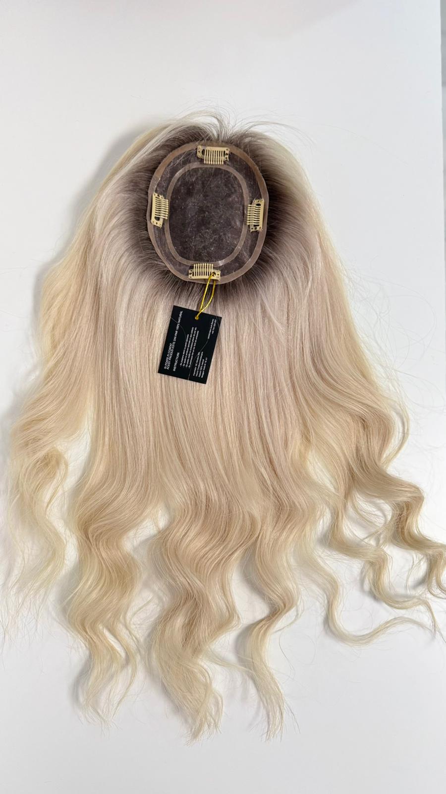 Topper Premium Păr Natural Ondulat – Blond "Rooted" cu Bază Hibridă
