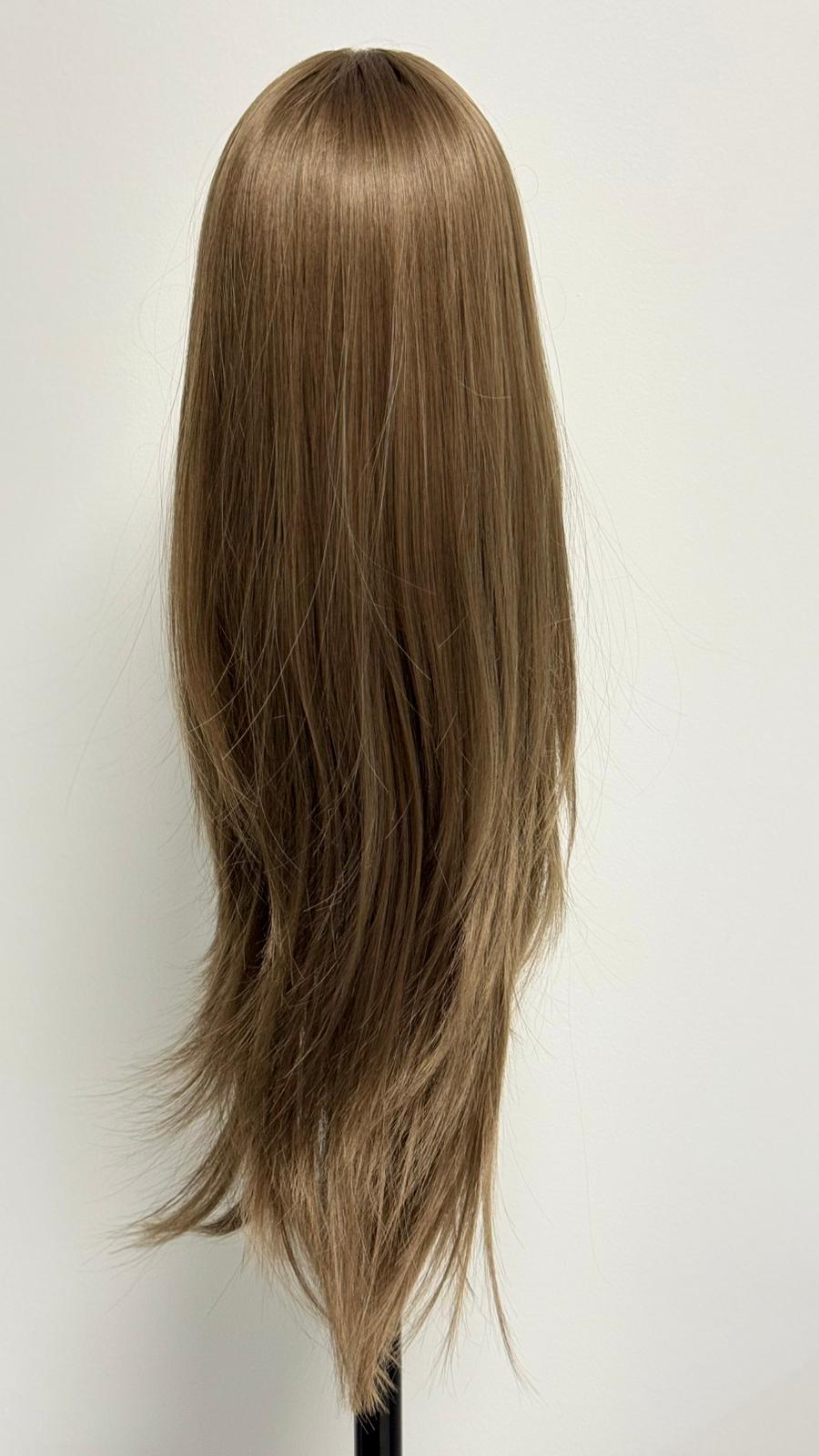 Perucă Sintetică Premium "Natural Look" – Șaten Deschis cu Breton