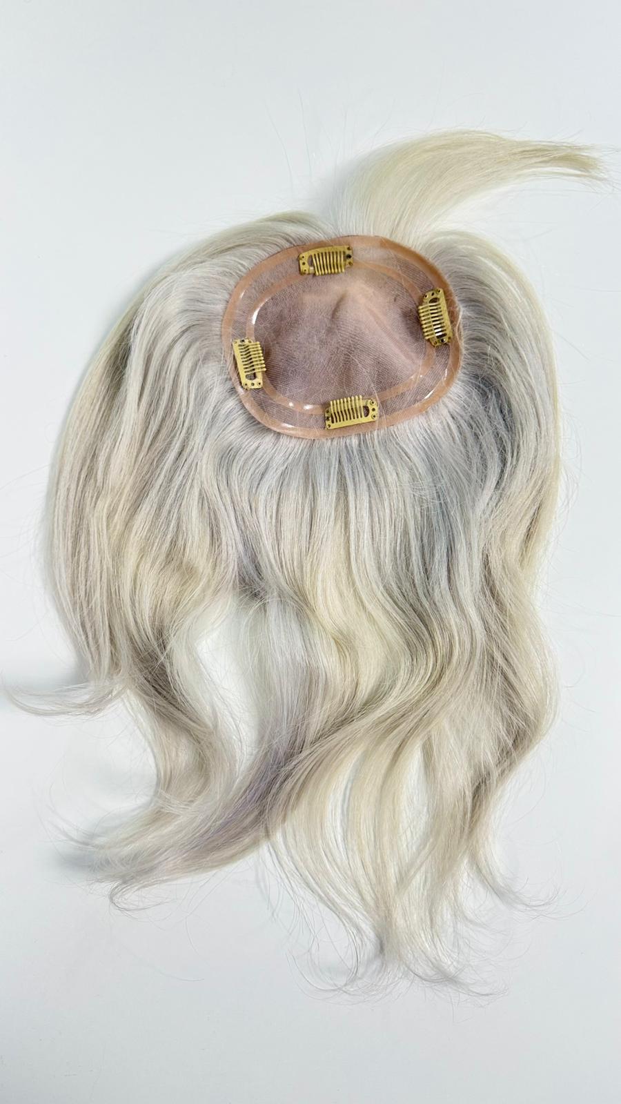 Topper Premium din Păr 100% Natural – Blond Platinat cu Efect de Scalp Natural